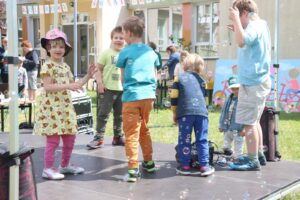 Kolorowy Świat Dziecka - festyn dla dzieci niesłyszących w Olsztynie, ul.M.Grzegorzewskiej