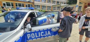 ZASADY BEZPIECZEŃSTWA PODCZAS WAKACJI