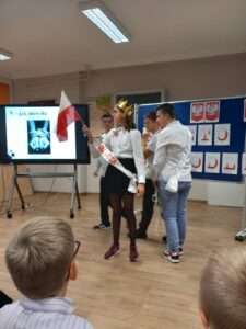 Dzisiaj w naszym Ośrodku odbył się uroczysty apel z okazji Święta Niepodległości Polski pt. "Alfabet Niepodległej ".