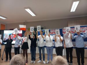 Dzisiaj w naszym Ośrodku odbył się uroczysty apel z okazji Święta Niepodległości Polski pt. "Alfabet Niepodległej ".