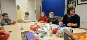 ŚWIĄTECZNA MAGIA WSPÓLNEGO TWORZENIA