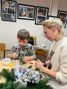 ŚWIĄTECZNA MAGIA WSPÓLNEGO TWORZENIA